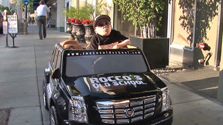 Eric the Midget Has a Little Valet Drama