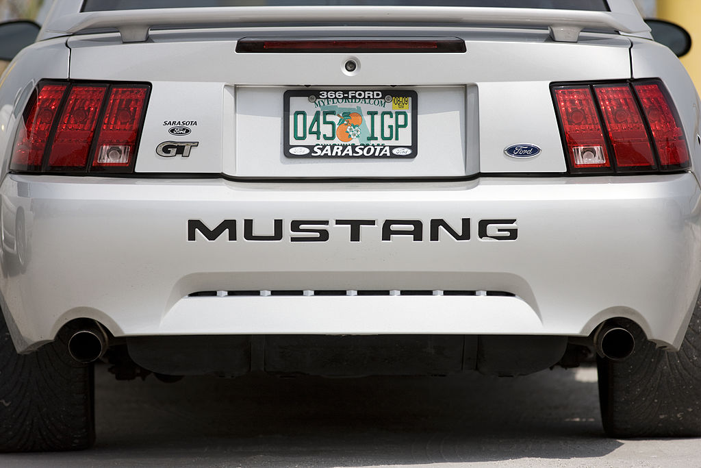 www.motorbiscuit.com