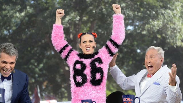 640_katy_perry_football.jpg
