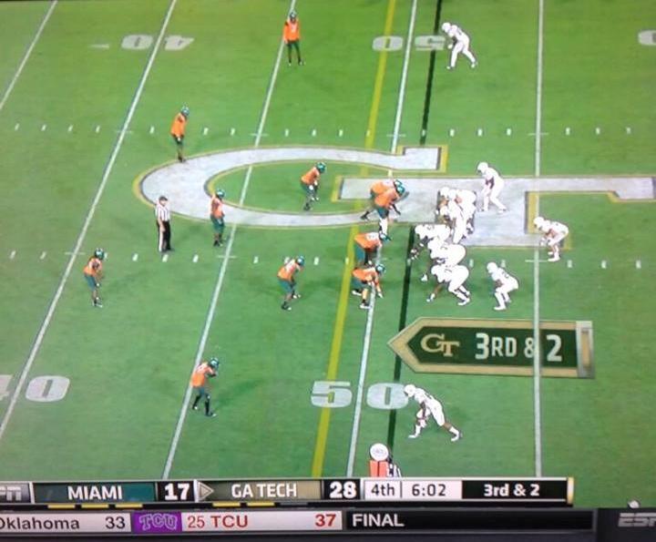 BzJqcxnIEAAo7V3.jpg:large