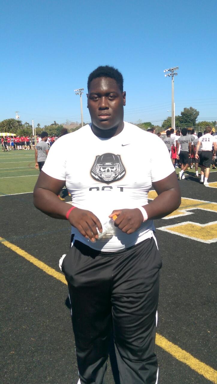 Cc32vcfXIAAUo2C.jpg:large