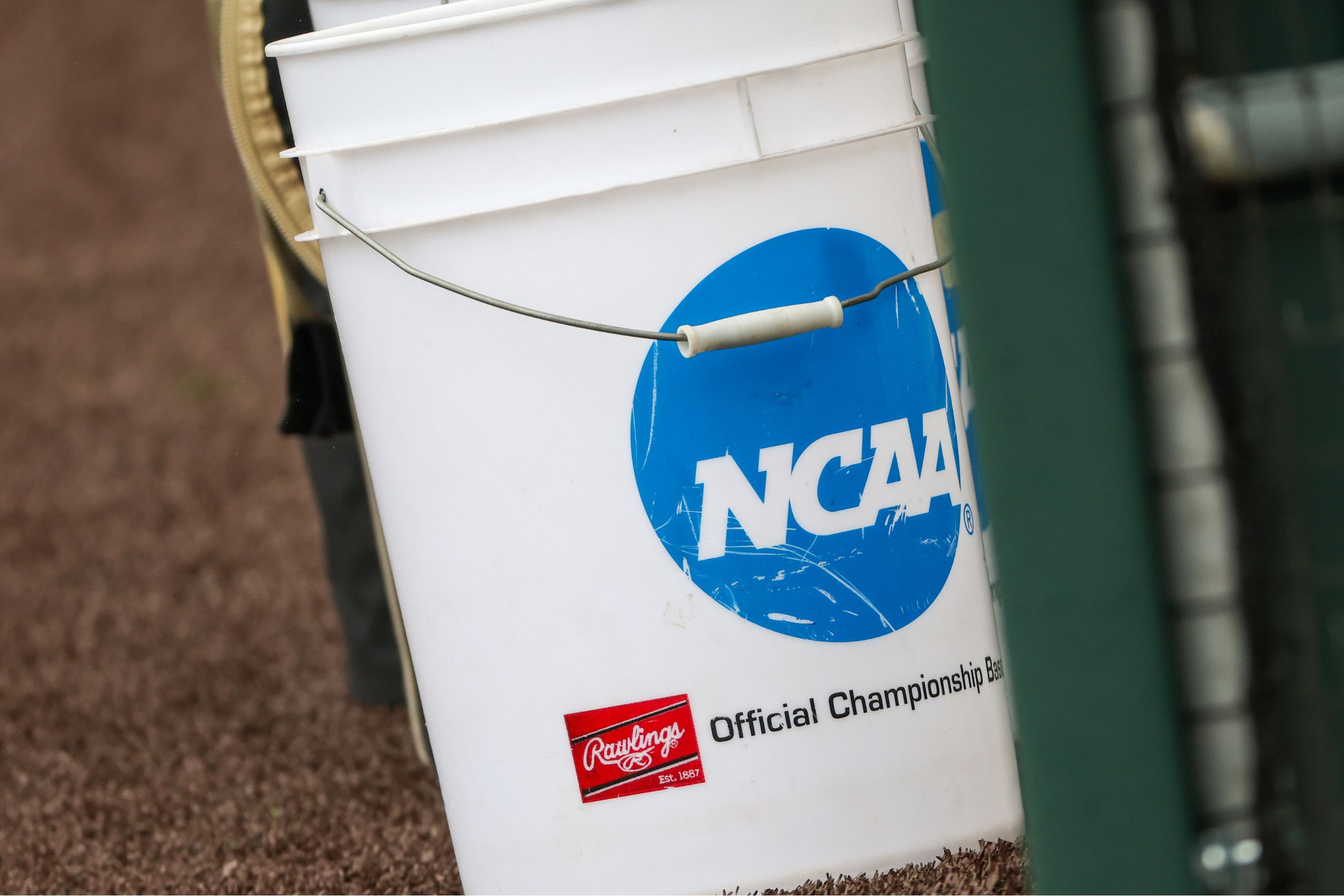 www.baseballamerica.com