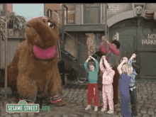 snuffleupagus-mr.gif