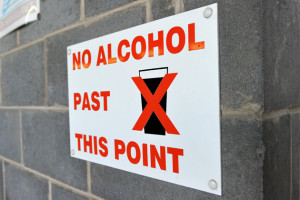 no_alcohol_sign-300x200.jpg