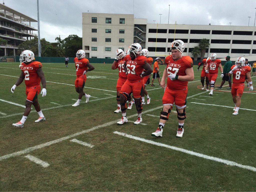 CeUqQh9XIAAtZNa.jpg:large