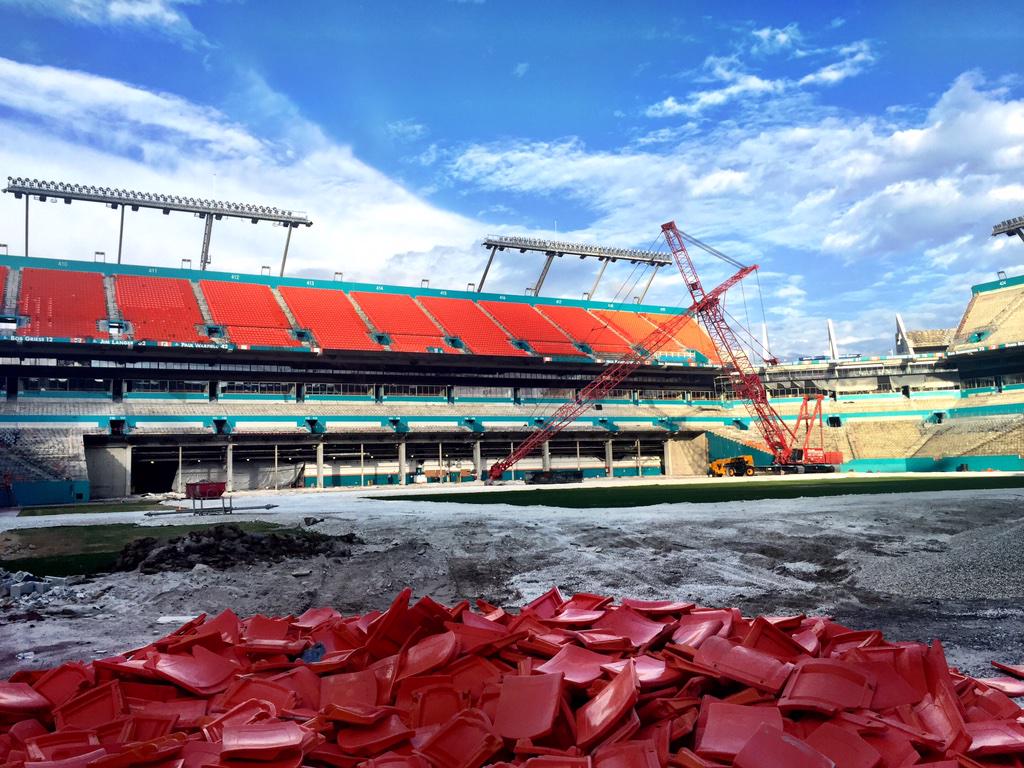 B9cPe6GCUAE543X.jpg:large