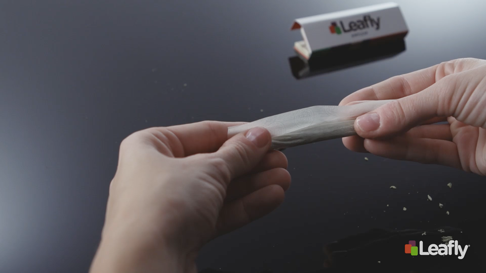 how-to-roll-a-joint.png