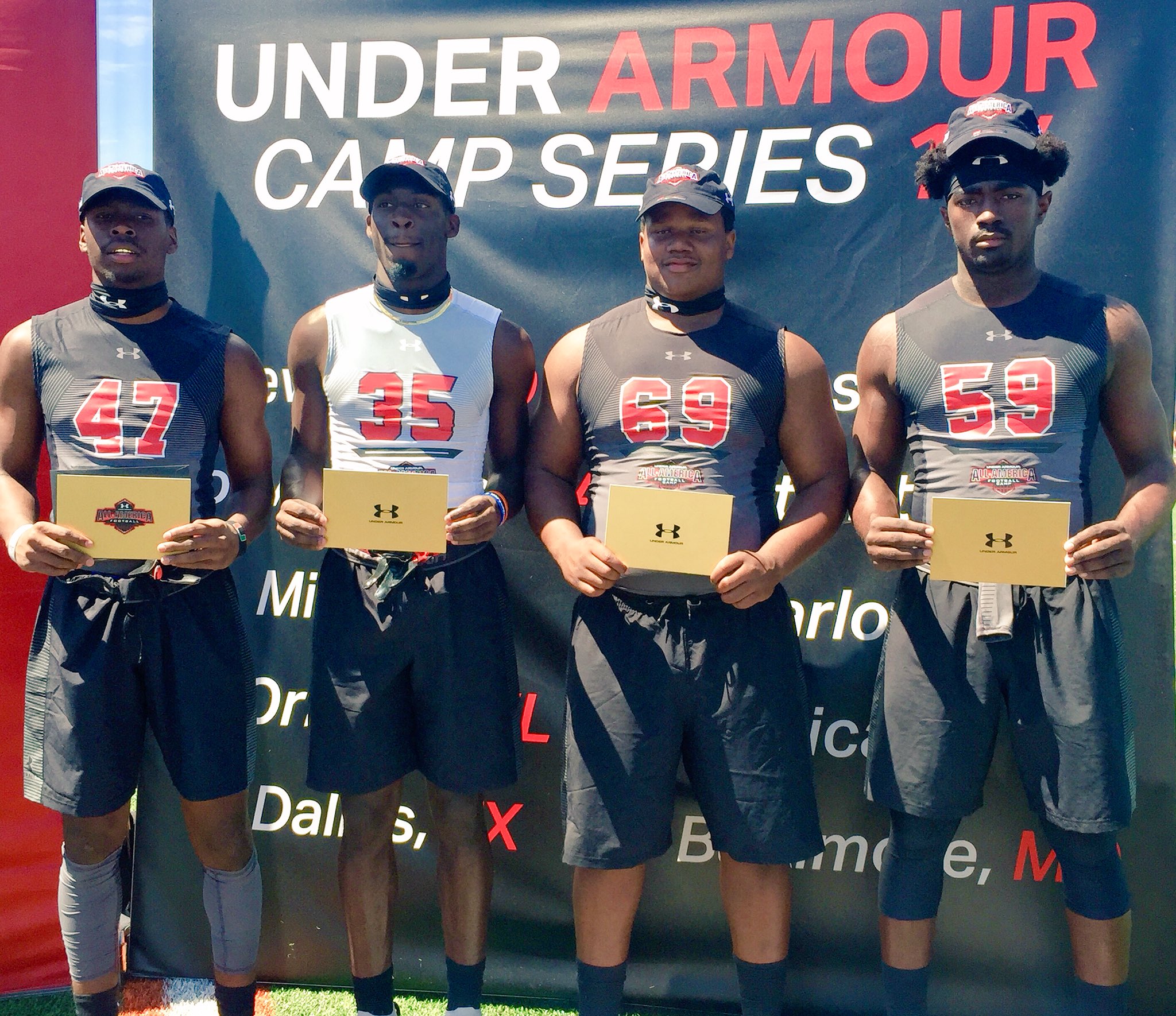 DZJyJUeWsAATGlM.jpg:large