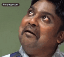 Nodding Head GIFs | Tenor