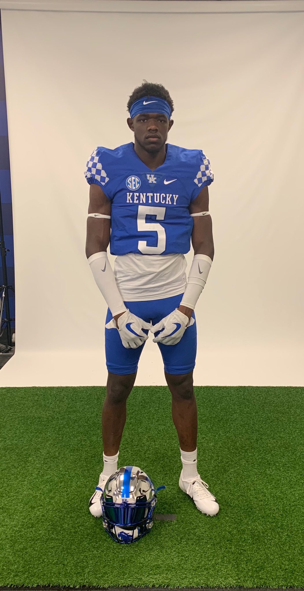 D1-M2MnX4AE97tQ.jpg:large