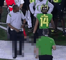 Mario Cristobal Kris Hutson GIF - Mario Cristobal Kris Hutson Oregon Ducks  - Descubre & Comparte GIFs